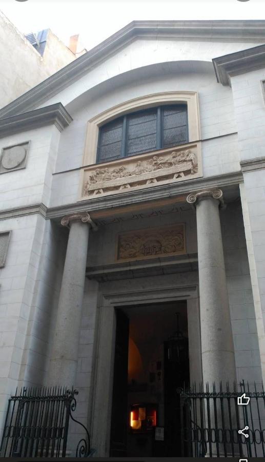 Hostal Andrea Granvia Madrid Exterior photo